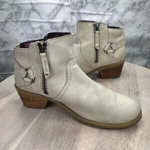 Teva Foxy Women’s Leather Ankle Boots Size 7 Beige Side Zip Block Heel Booties